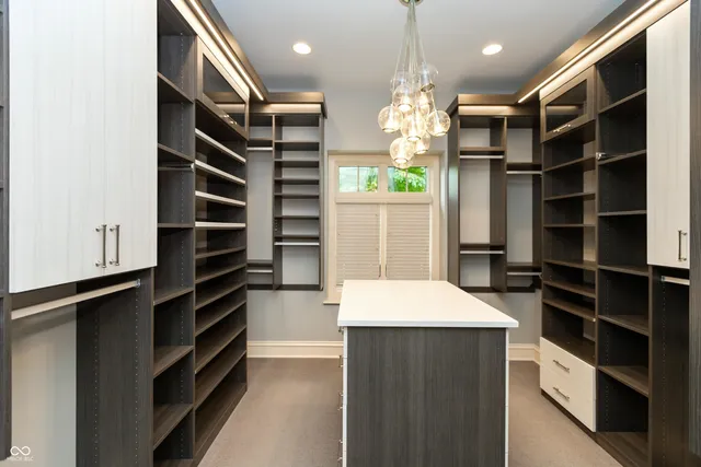 $1,400,000 | 4750 East County Road 100 South, Avon, IN 46123