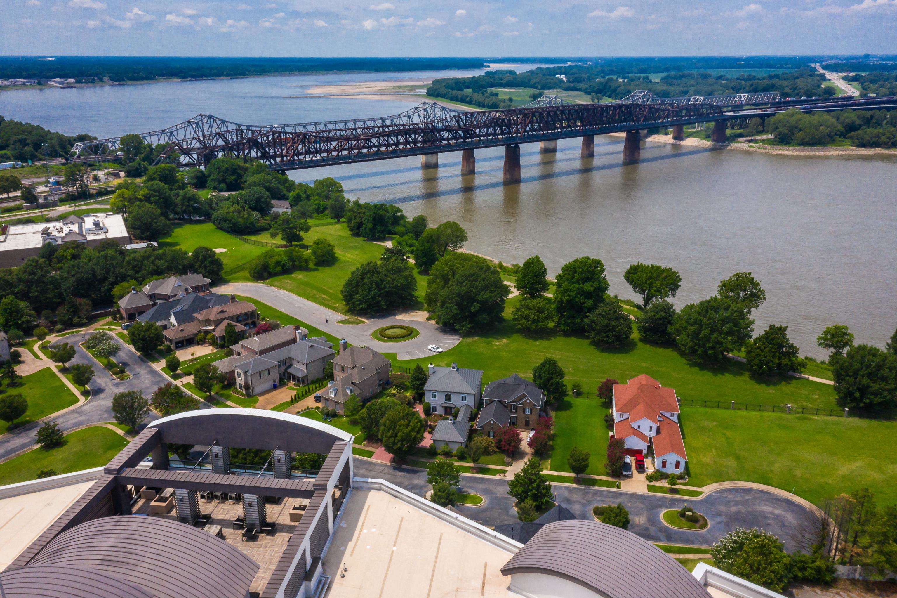 717 Riverside Drive, Unit 1004 Memphis, TN 38103 - Photo 26 of 28