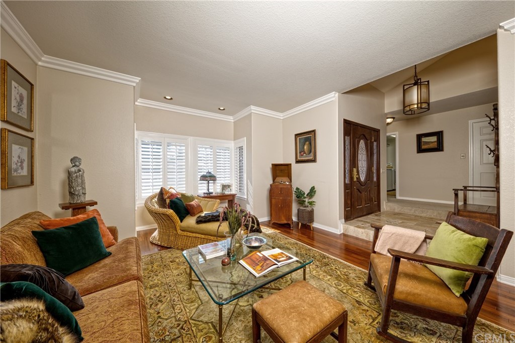 200 North Sunset Place Monrovia, CA 91016 - Photo 11 of 44 a living room with furniture and a window