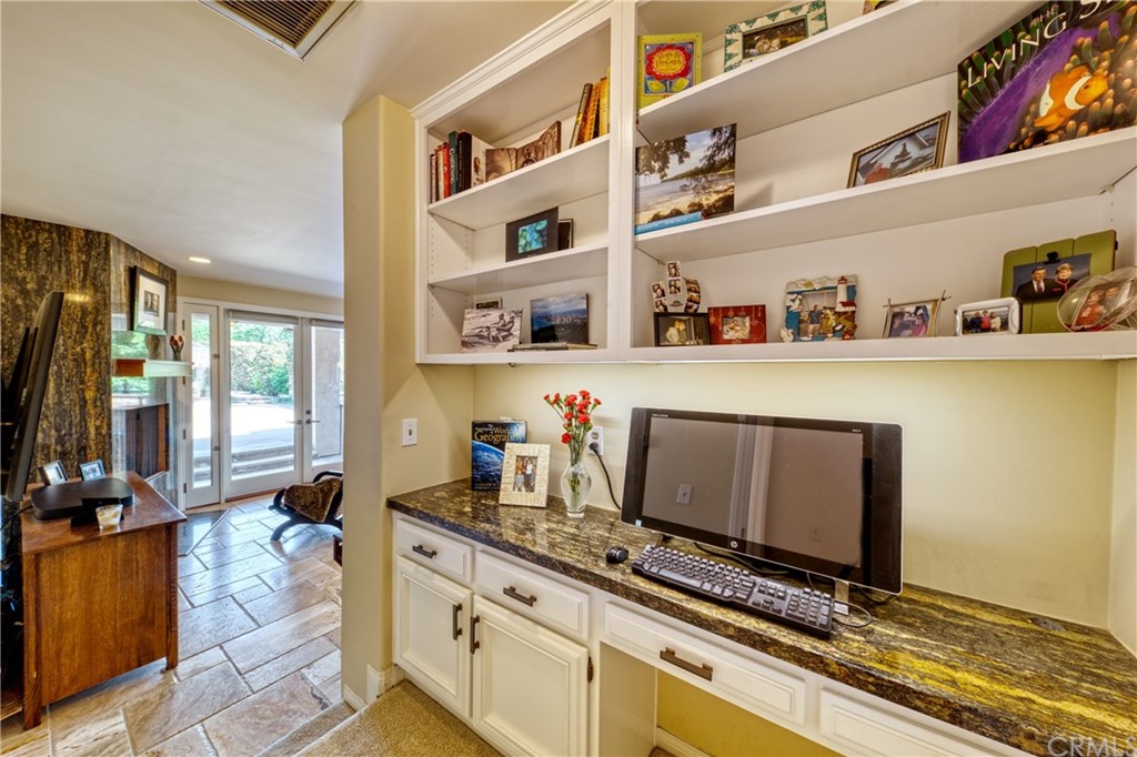 200 North Sunset Place Monrovia, CA 91016 - Photo 23 of 44