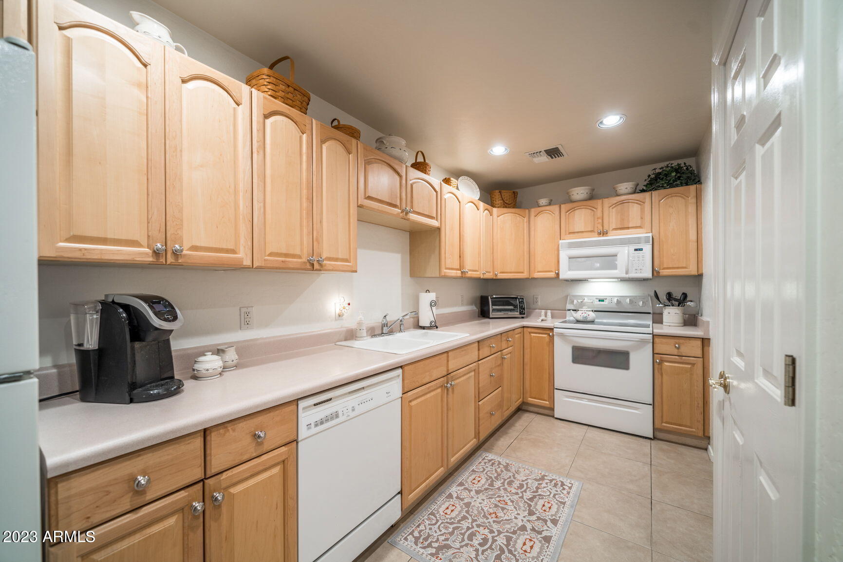2329 North Recker Road, Unit 45 Mesa, AZ 85215 - Photo 8 of 34 9-web-or-mls-DSC08143 - Copy