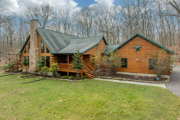 $4,000 | 1212 Acacia Drive, Hawley, PA 18428