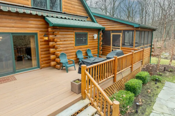 $4,000 | 1212 Acacia Drive, Hawley, PA 18428