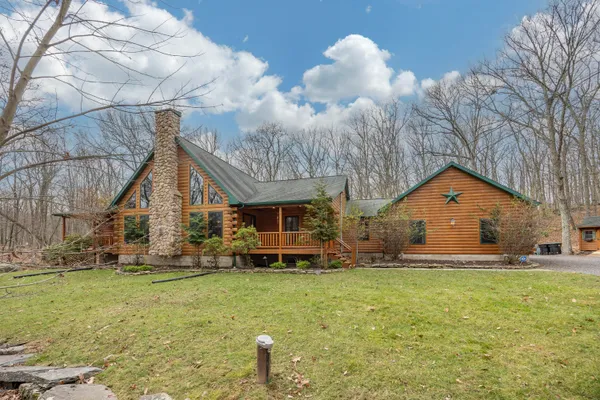 $4,000 | 1212 Acacia Drive, Hawley, PA 18428