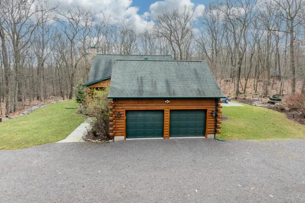 $4,000 | 1212 Acacia Drive, Hawley, PA 18428