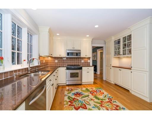 16 Vale Road Reading, MA 01867 - Photo 10 of 24 Gallery Image 10