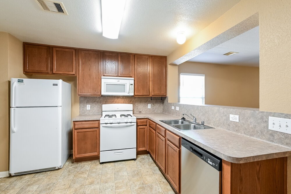 22123 Greengate Drive Spring, TX 77389 - Photo 7 of 15