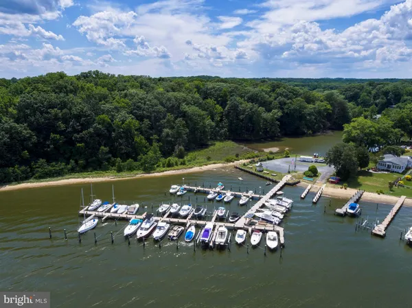 $550,000 | 3516 Loch Haven Drive, Edgewater, MD 21037