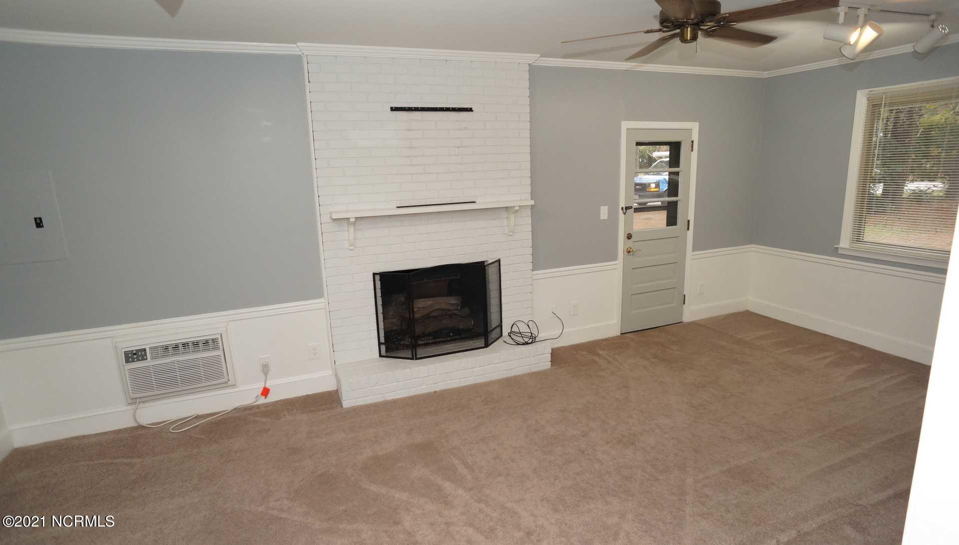 3107 Country Club Road New Bern, NC 28562 - Photo 3 of 25 country club 3107 10-29-19 014
