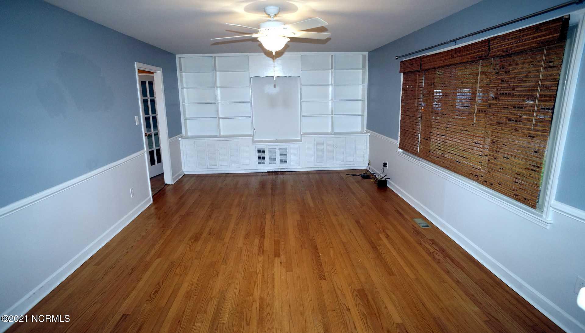 3107 Country Club Road New Bern, NC 28562 - Photo 5 of 25 country club 3107 10-29-19 010