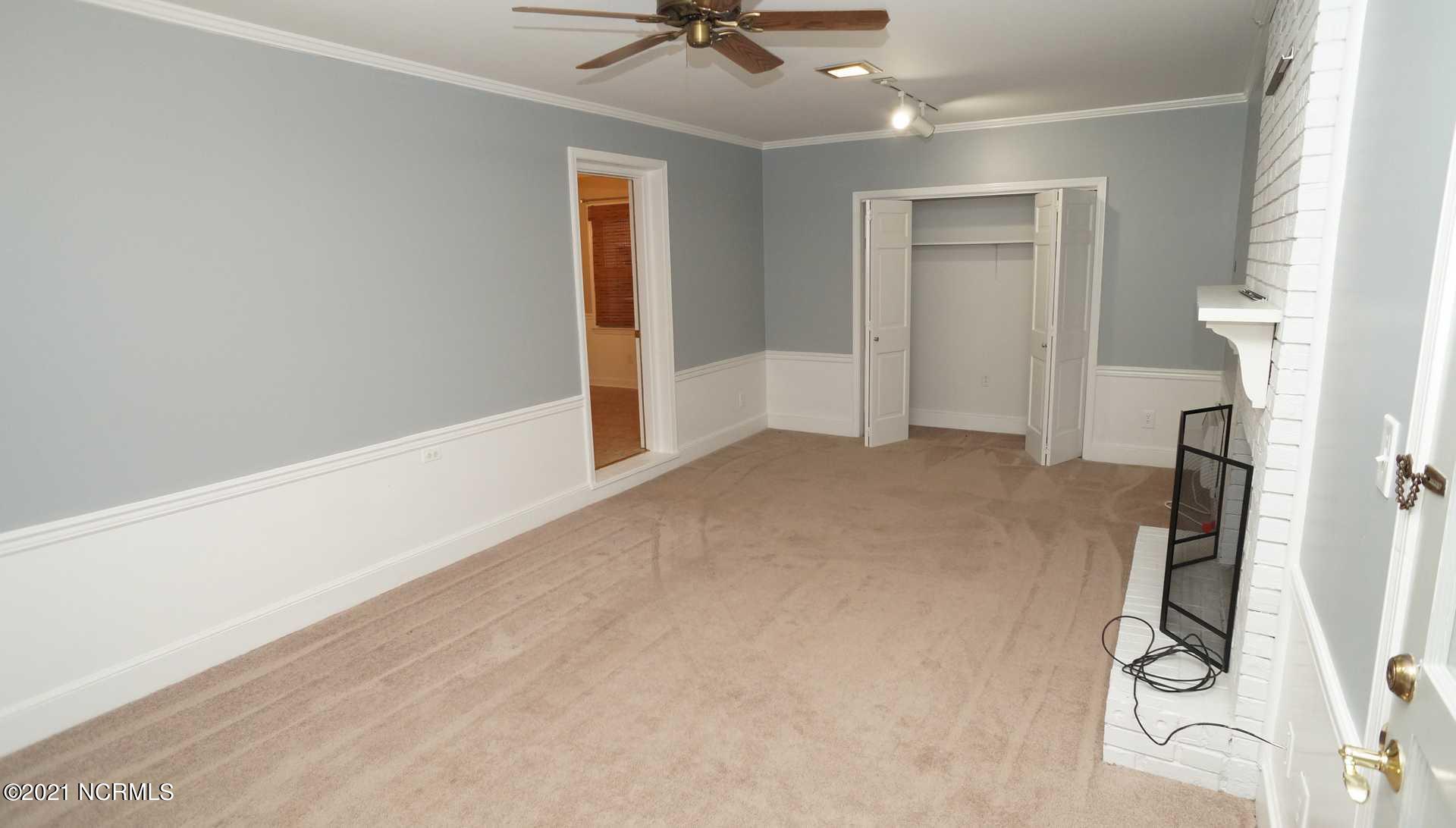 3107 Country Club Road New Bern, NC 28562 - Photo 8 of 25 country club 3107 10-29-19 015