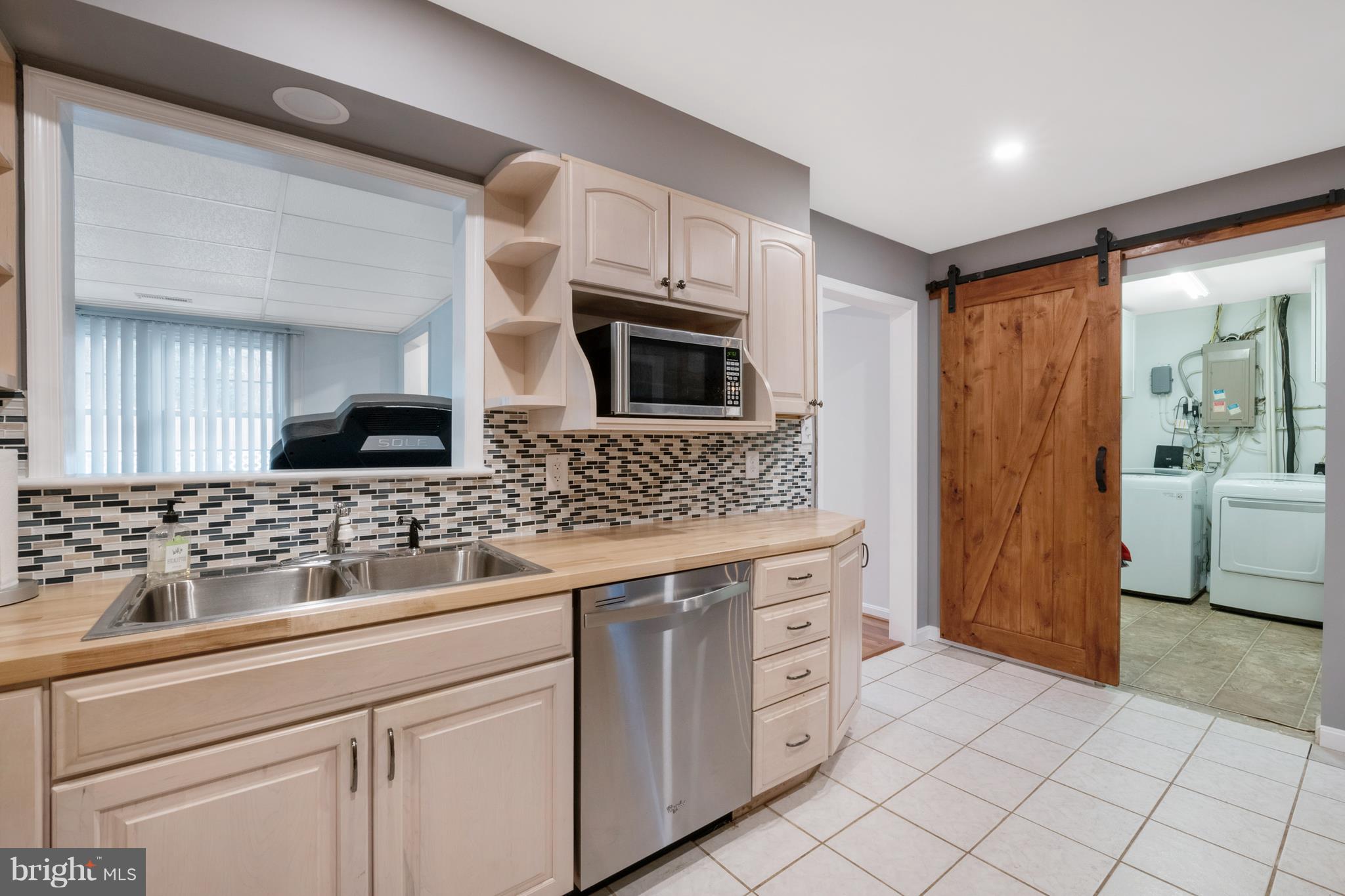 7826 Ridge Road Hanover, MD 21076 - Photo 18 of 34 Gallery Image 18