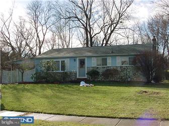 666 Violet Road Warminster, PA 18974 - Photo 1 of 7 Gallery Image 1