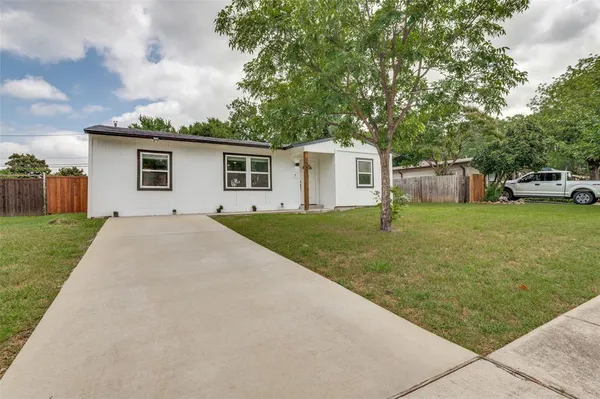 $279,000 | 1301 Cardinal Street, Arlington, TX 76010