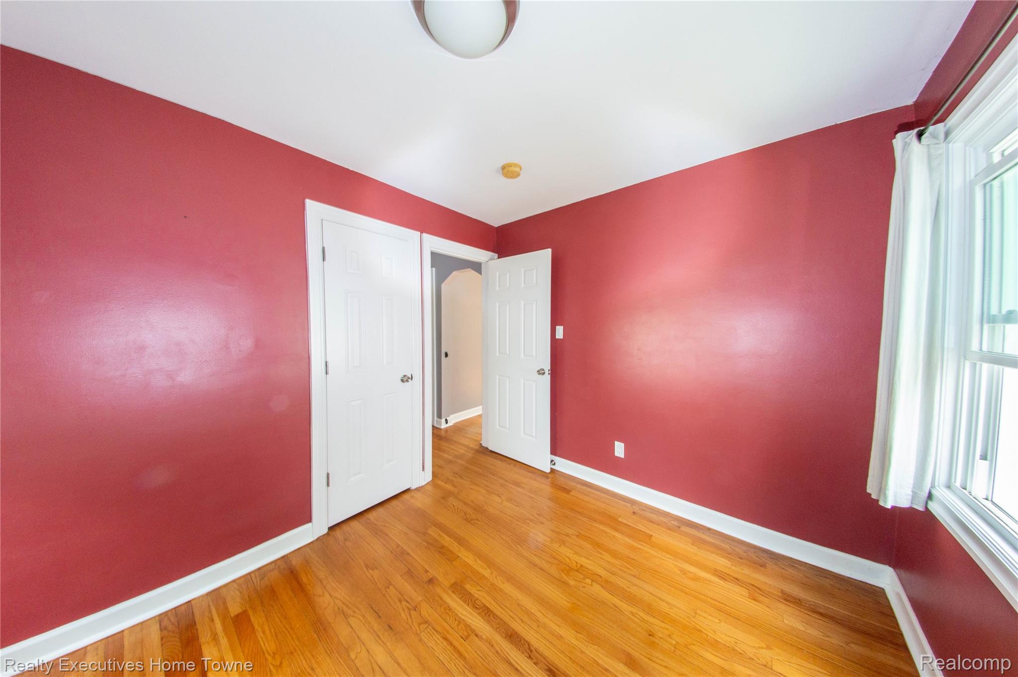2676 Cumberland Road Berkley, MI 48072 - Photo 11 of 38 2676_Cumberland-009.jpg