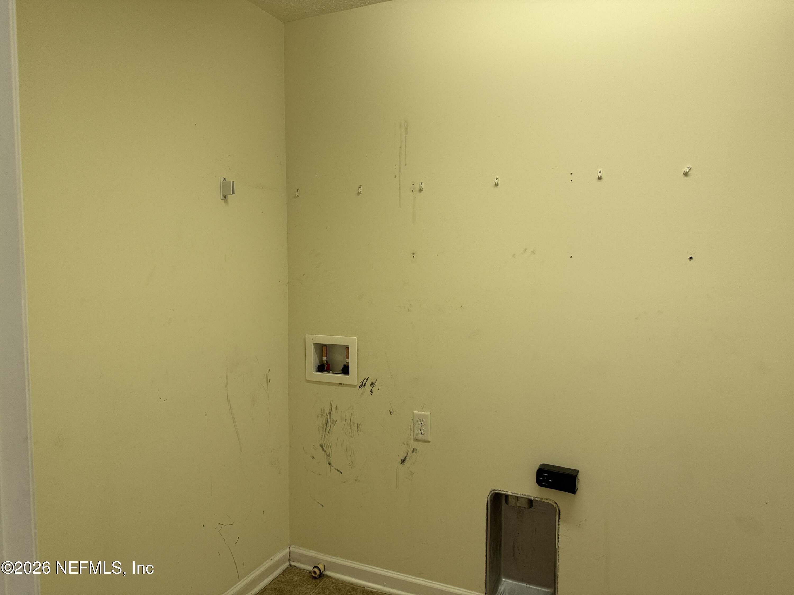 11529 Oaklawn Road Jacksonville, FL 32218 - Photo 20 of 29 Laundry