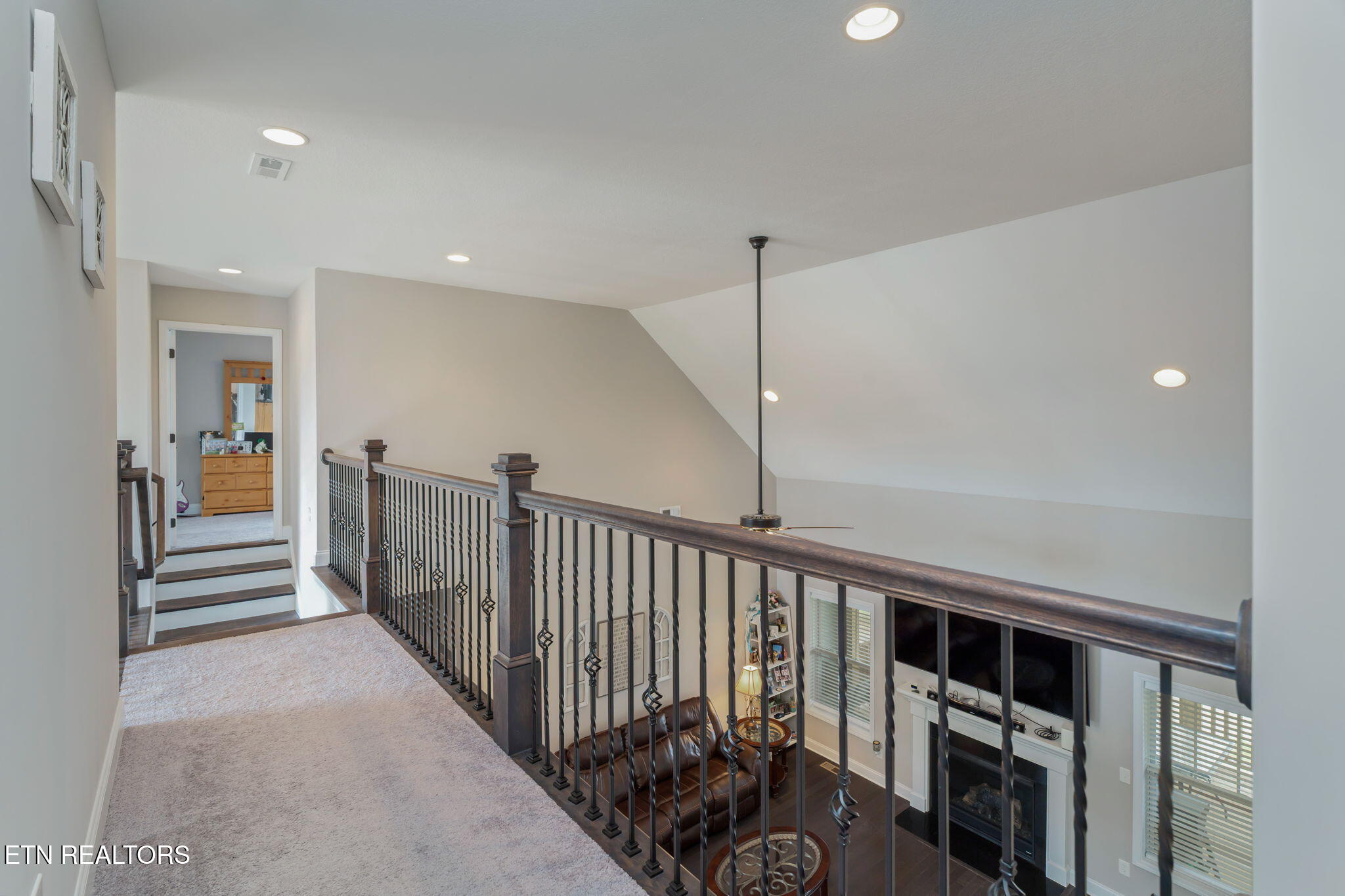 113 Sweetberry Street Oak Ridge, TN 37830 - Photo 32 of 59 2 Level Open