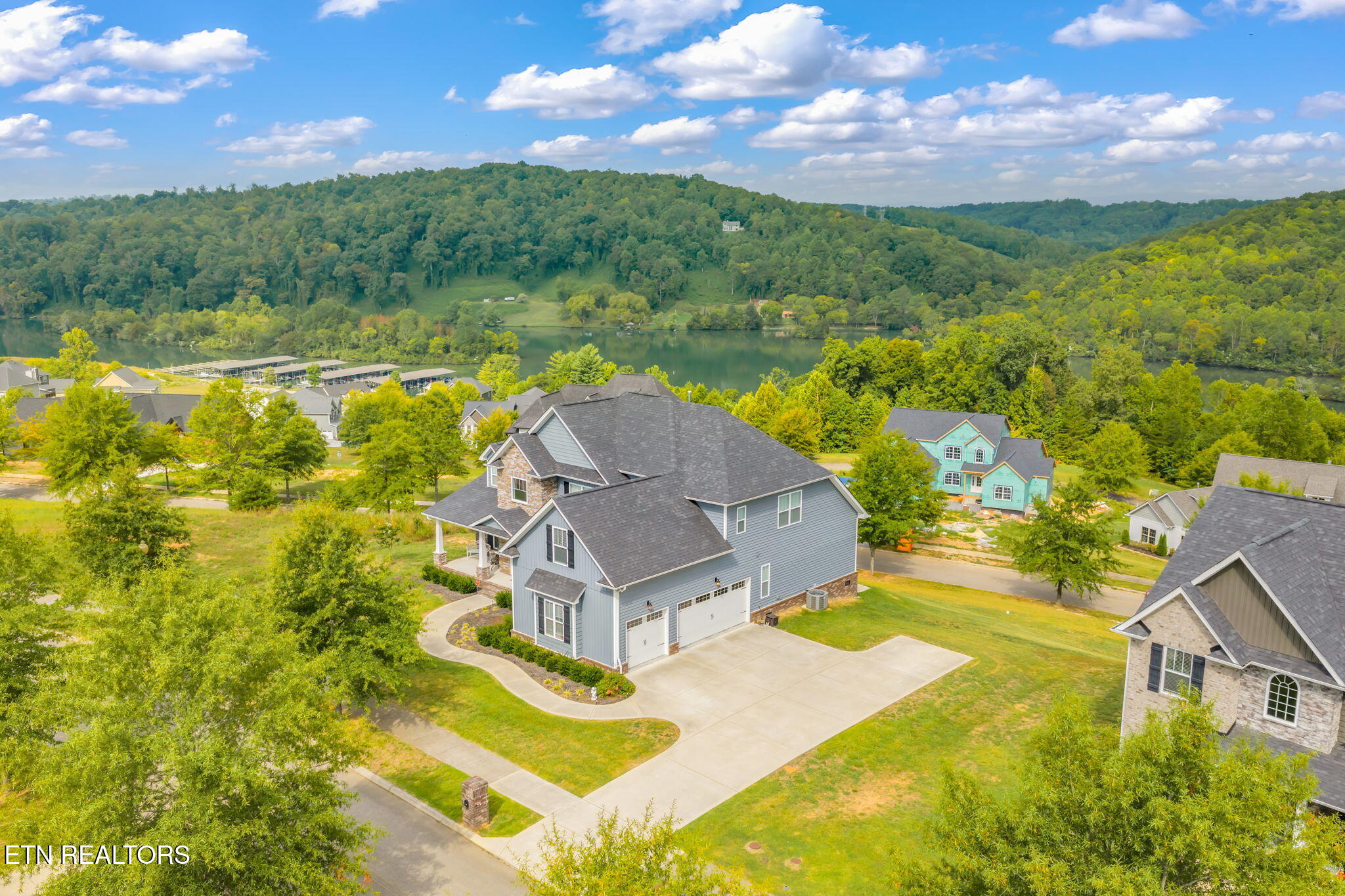 113 Sweetberry Street Oak Ridge, TN 37830 - Photo 5 of 59 64-web-or-mls-113 Sweetberry Street-76