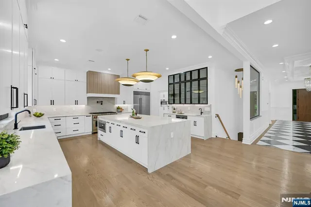 $4,300,000 | 55 Troy Drive, Short Hills, NJ 07078