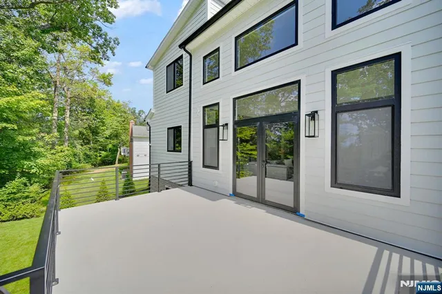 $4,300,000 | 55 Troy Drive, Short Hills, NJ 07078