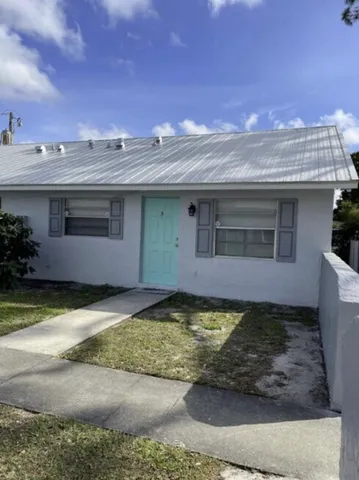 $1,500 | 1565 40th Avenue, Unit L1, Vero Beach, FL 32960