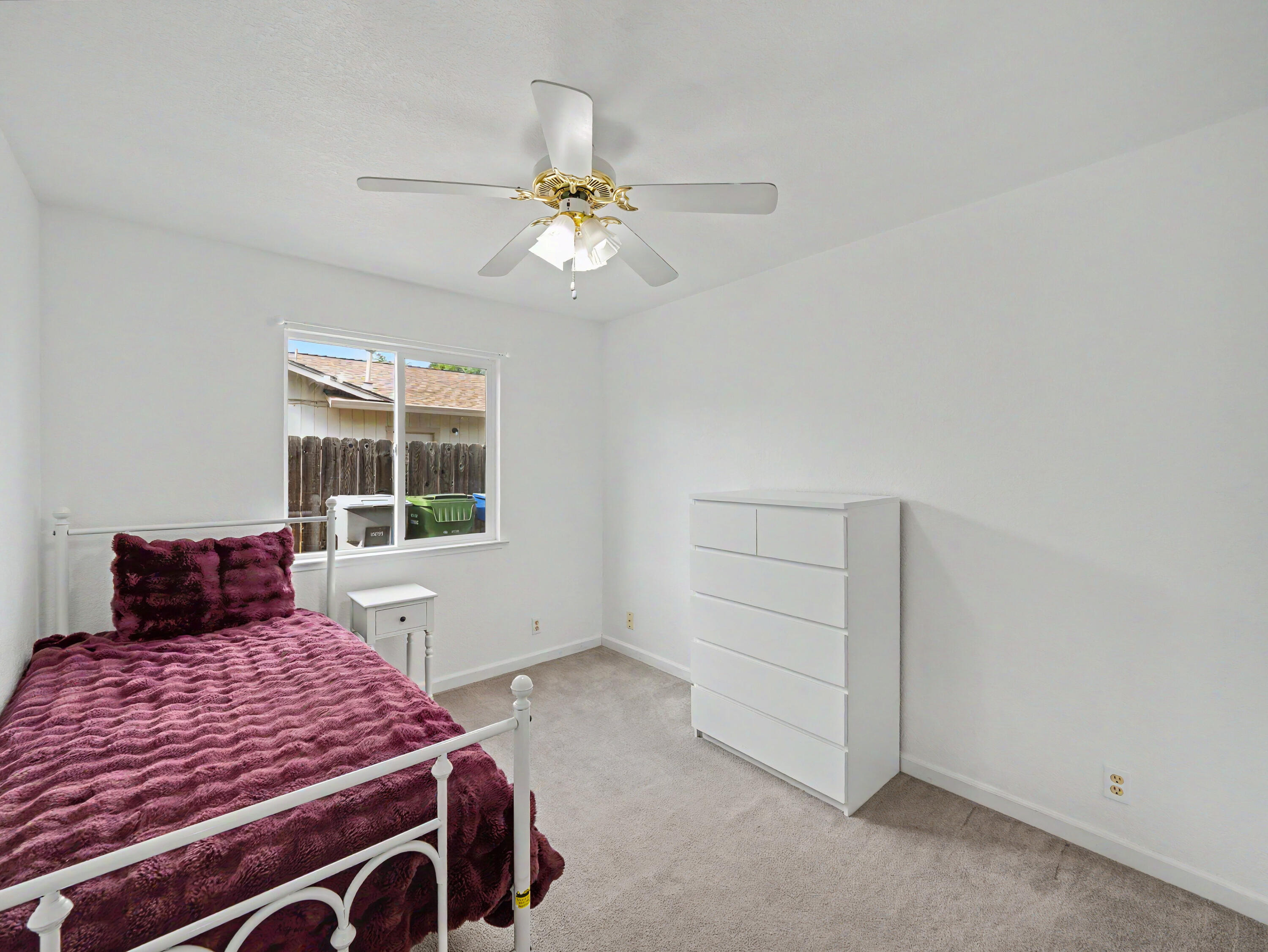 7034 David Trail Redding, CA 96001 - Photo 10 of 16 JR_DavidTrail_41526-12