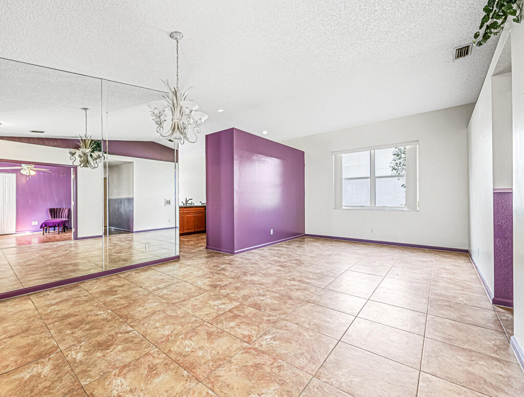 7085 Chesapeake Circle Boynton Beach, FL 33436 - Photo 3 of 34 DAH_9843