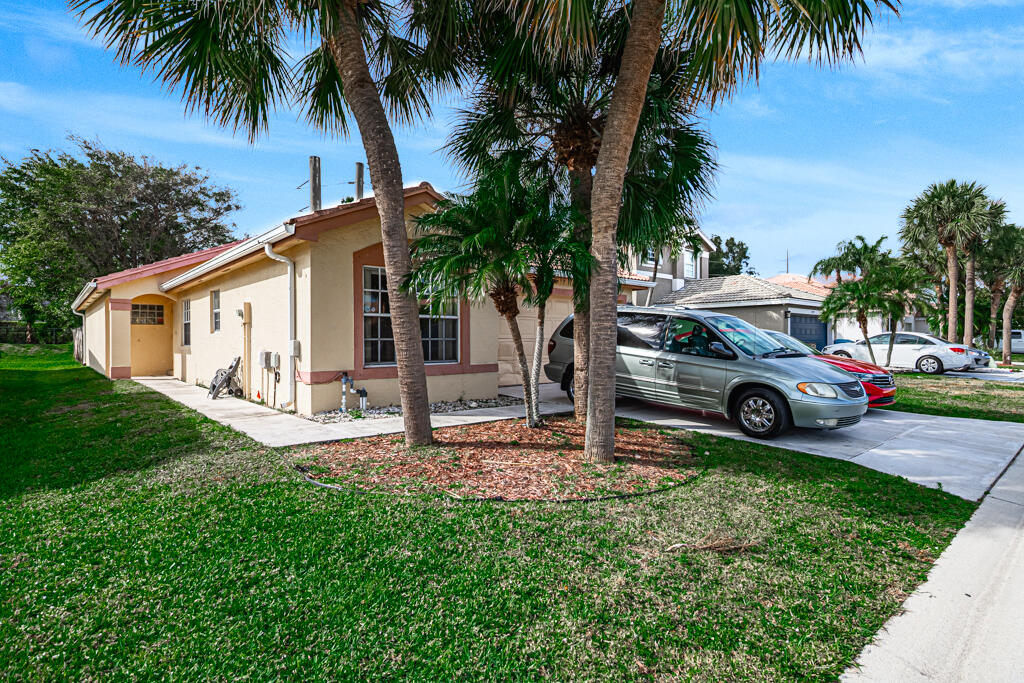 7085 Chesapeake Circle Boynton Beach, FL 33436 - Photo 34 of 34 DAH_9950-HDR (1)