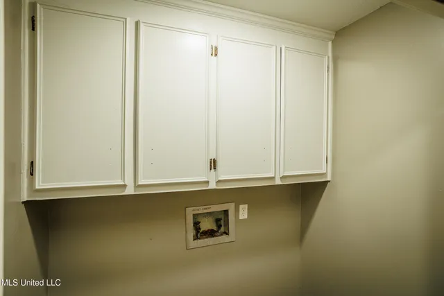 $299,900 | 141 North Eagle Ridge Drive, Florence, MS 39073