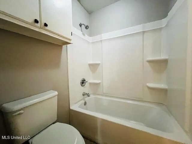 $299,900 | 141 North Eagle Ridge Drive, Florence, MS 39073