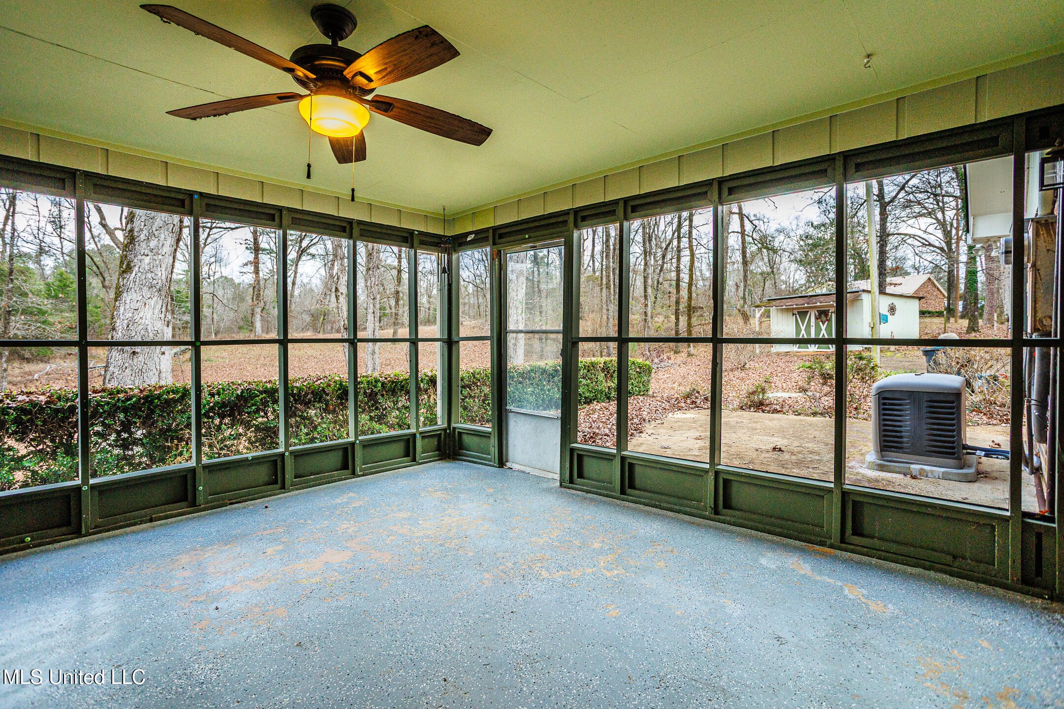 141 North Eagle Ridge Drive Florence, MS 39073 - Photo 7 of 27 FLORENCE_141 Eagle Ridge Rd-26