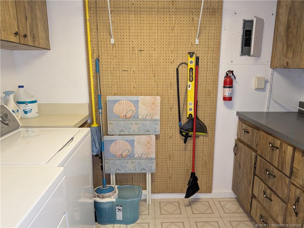 3100 Southeast Pruitt Road, Unit B301 Port St. Lucie, FL 34952 - Photo 24 of 40 Full size washer/dryer and more storage
