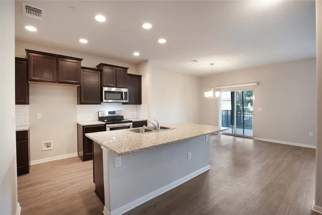 $1,895 | 516 East Slaughter Lane, Unit 1102, Austin, TX 78744