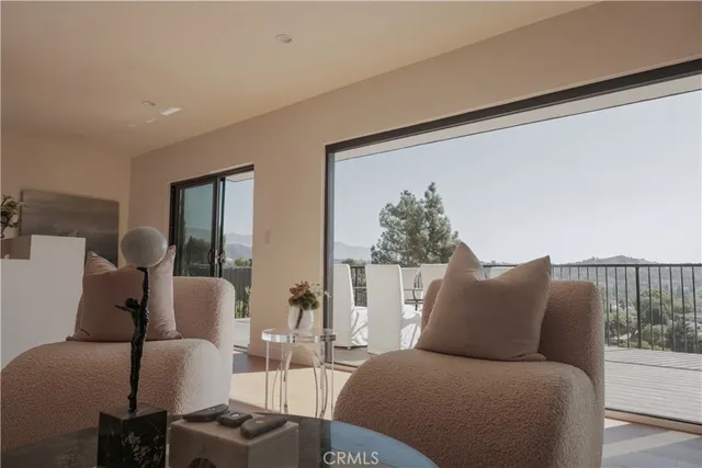 $2,660,000 | 2536 Medlow Avenue, Los Angeles, CA 90041