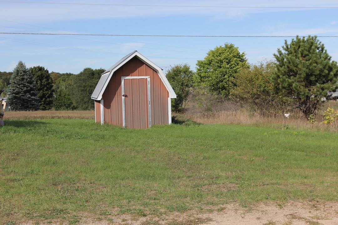 4092 Vance Road Traverse City, MI 49685 - Photo 3 of 9 1806569-2.JPG
