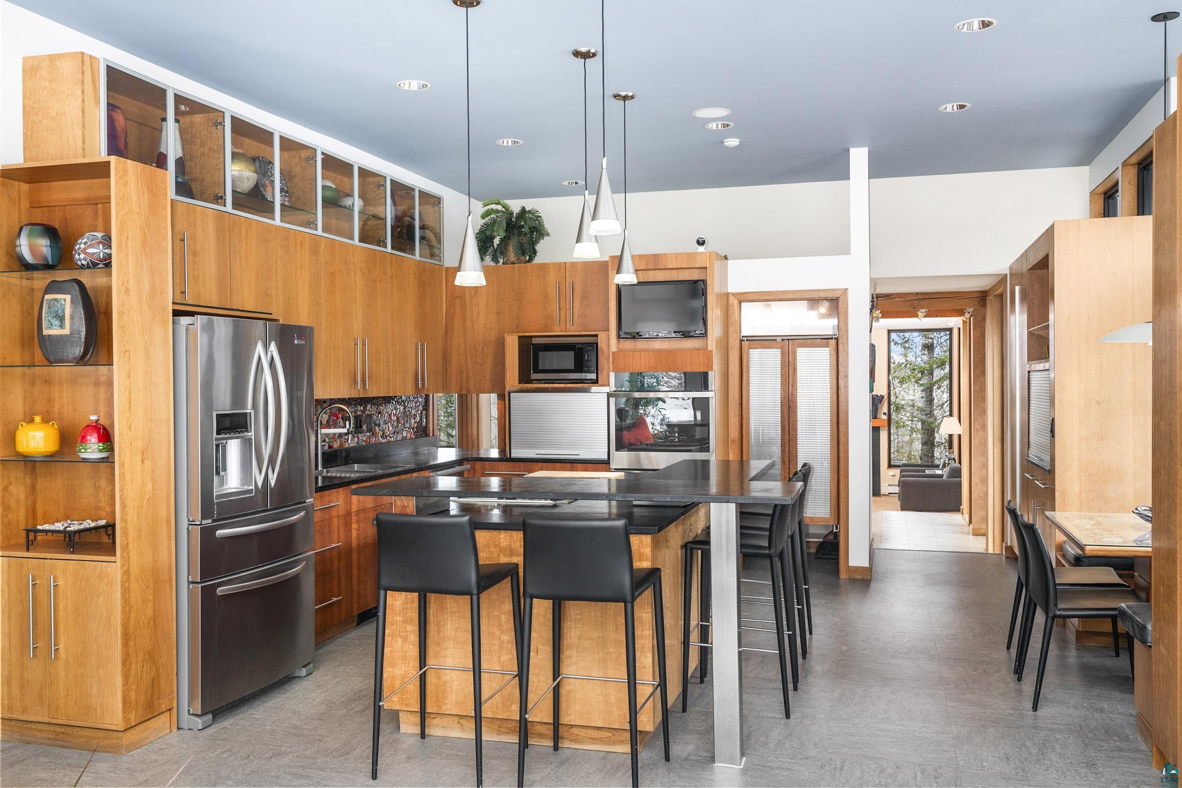 1407 Catherine Street Duluth, MN 55811 - Photo 8 of 29