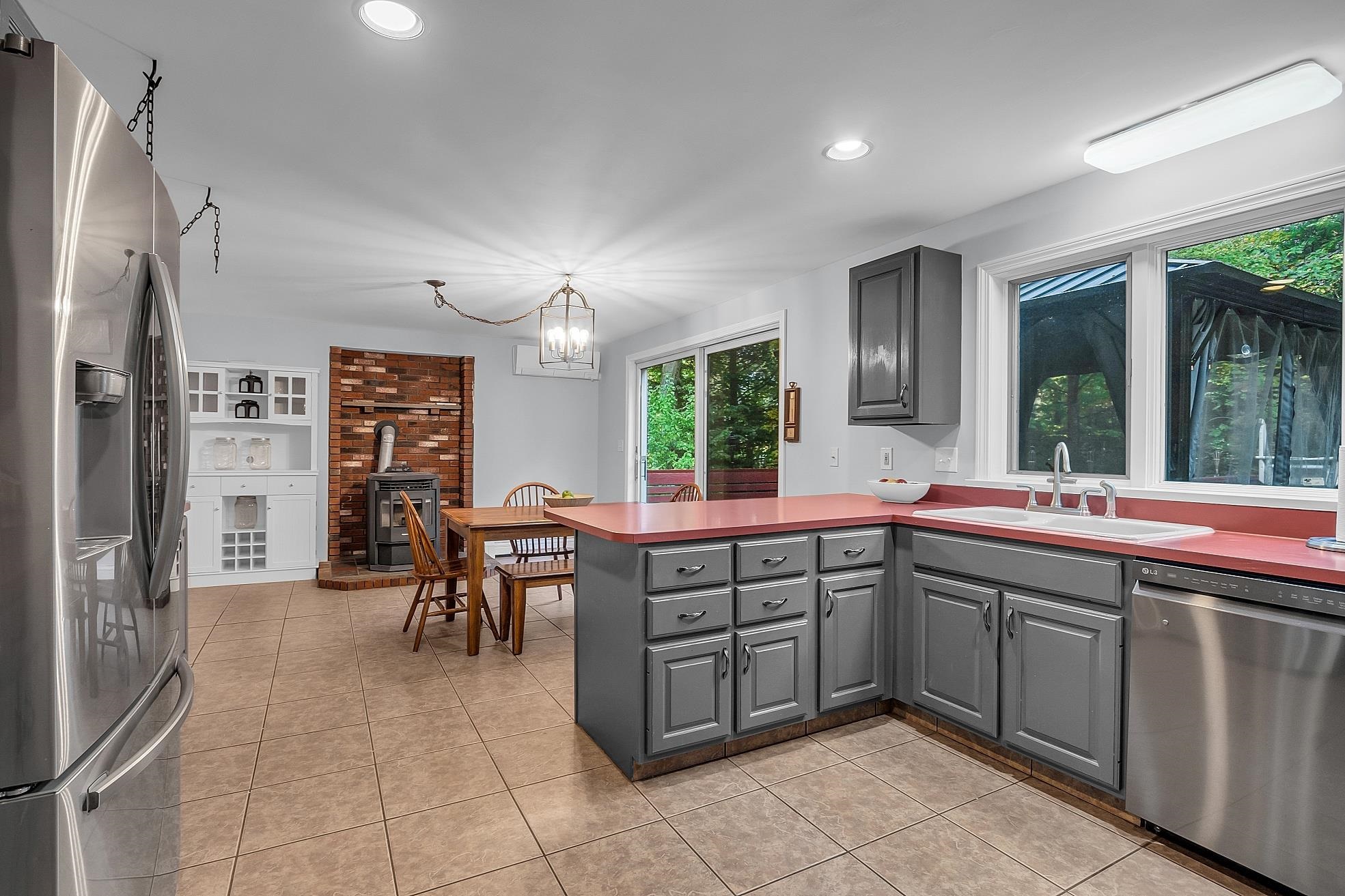 51 Pulpit Rock Road Chester, NH 03036 - Photo 6 of 44