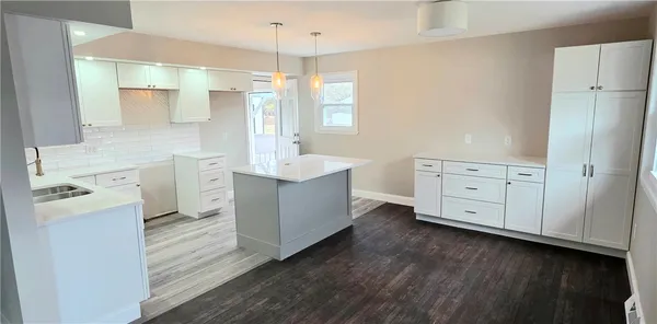 $1,600 | 914 West 2nd Street, Elmira, NY 14905