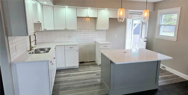 $1,600 | 914 West 2nd Street, Elmira, NY 14905