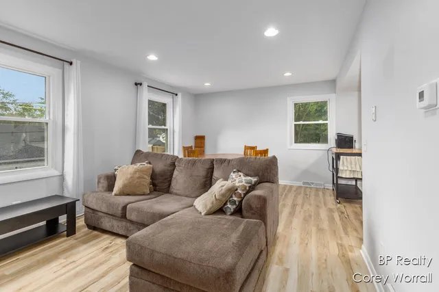 $179,999 | 199 East 34th Street, Unit 10, Holland, MI 49423