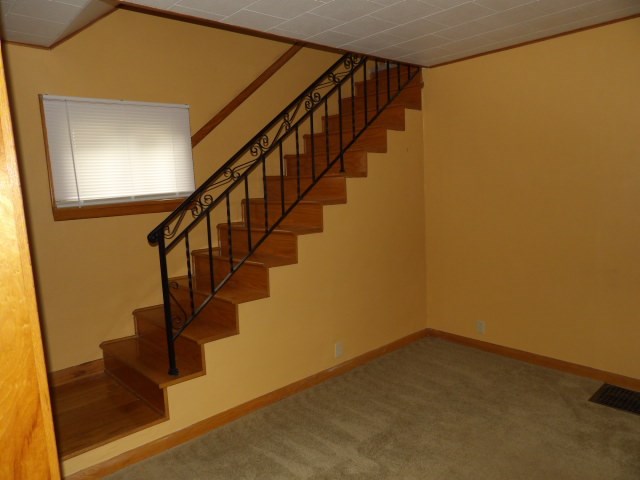 342 Oak Road Oil City, PA 16301 - Photo 4 of 29 Gallery Image 4