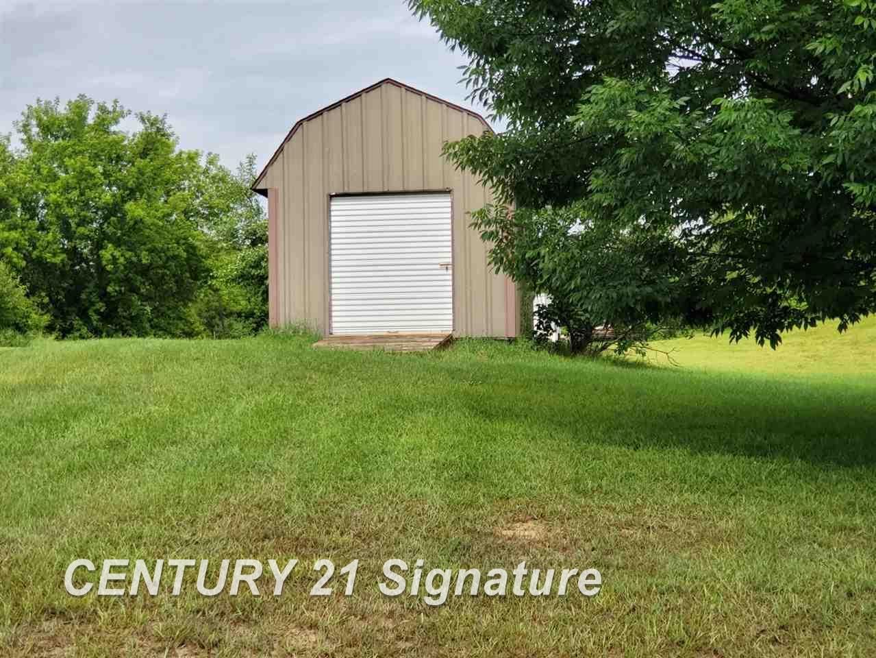 12040 North Bray Road Clio, MI 48420 - Photo 10 of 18