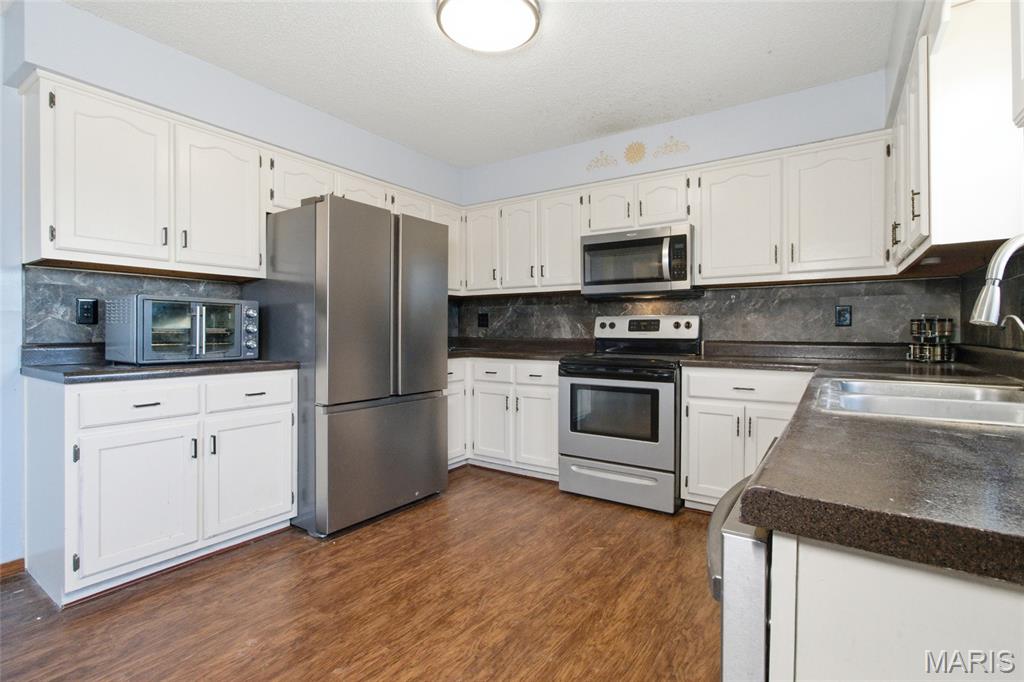 20440 Sweetwater Road Waynesville, MO 65583 - Photo 9 of 37