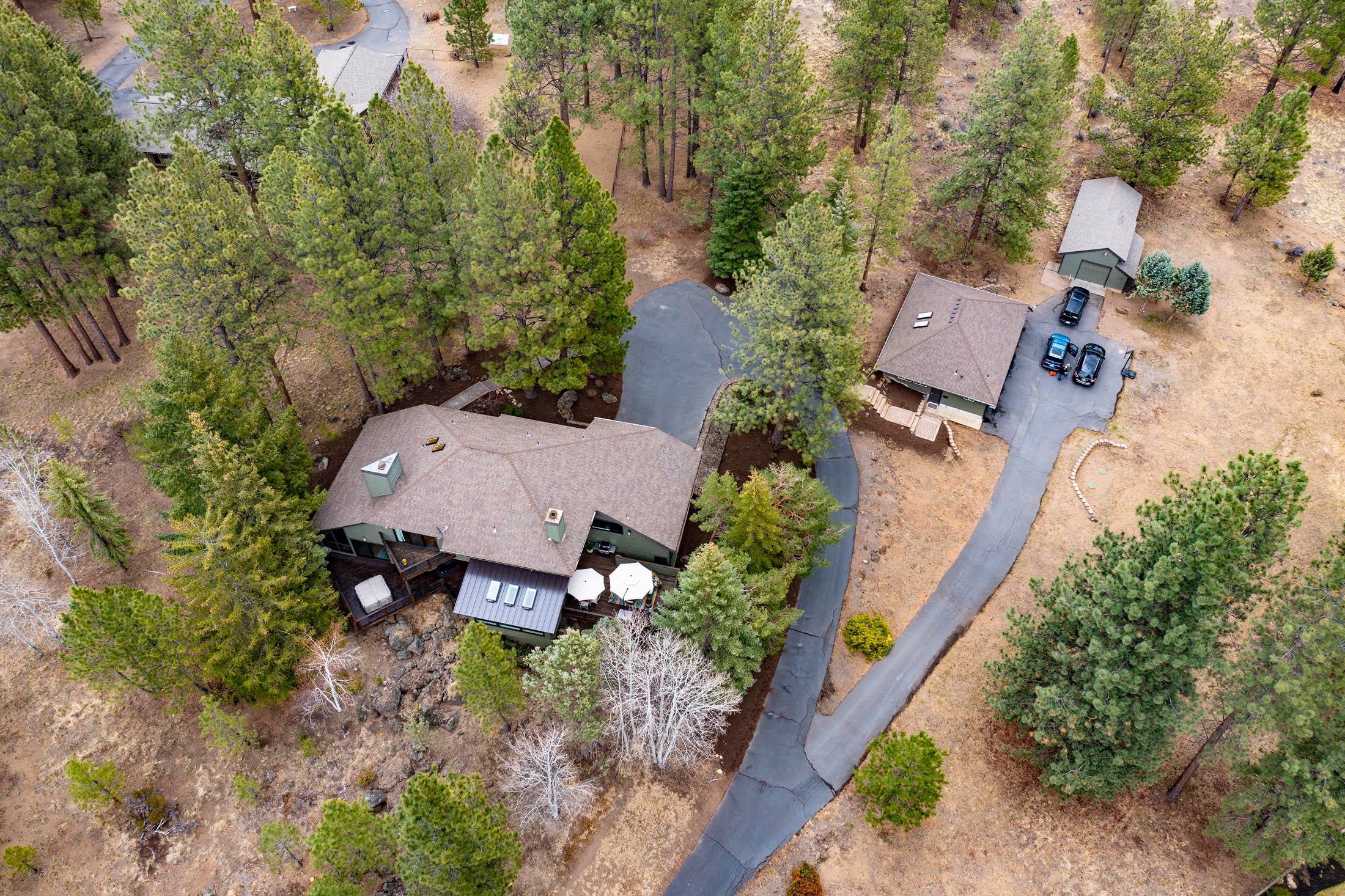 60010 East Ridgeview Drive Bend, OR 97702 - Photo 31 of 43 60010 E Ridge View Dr aerial_0327 copy
