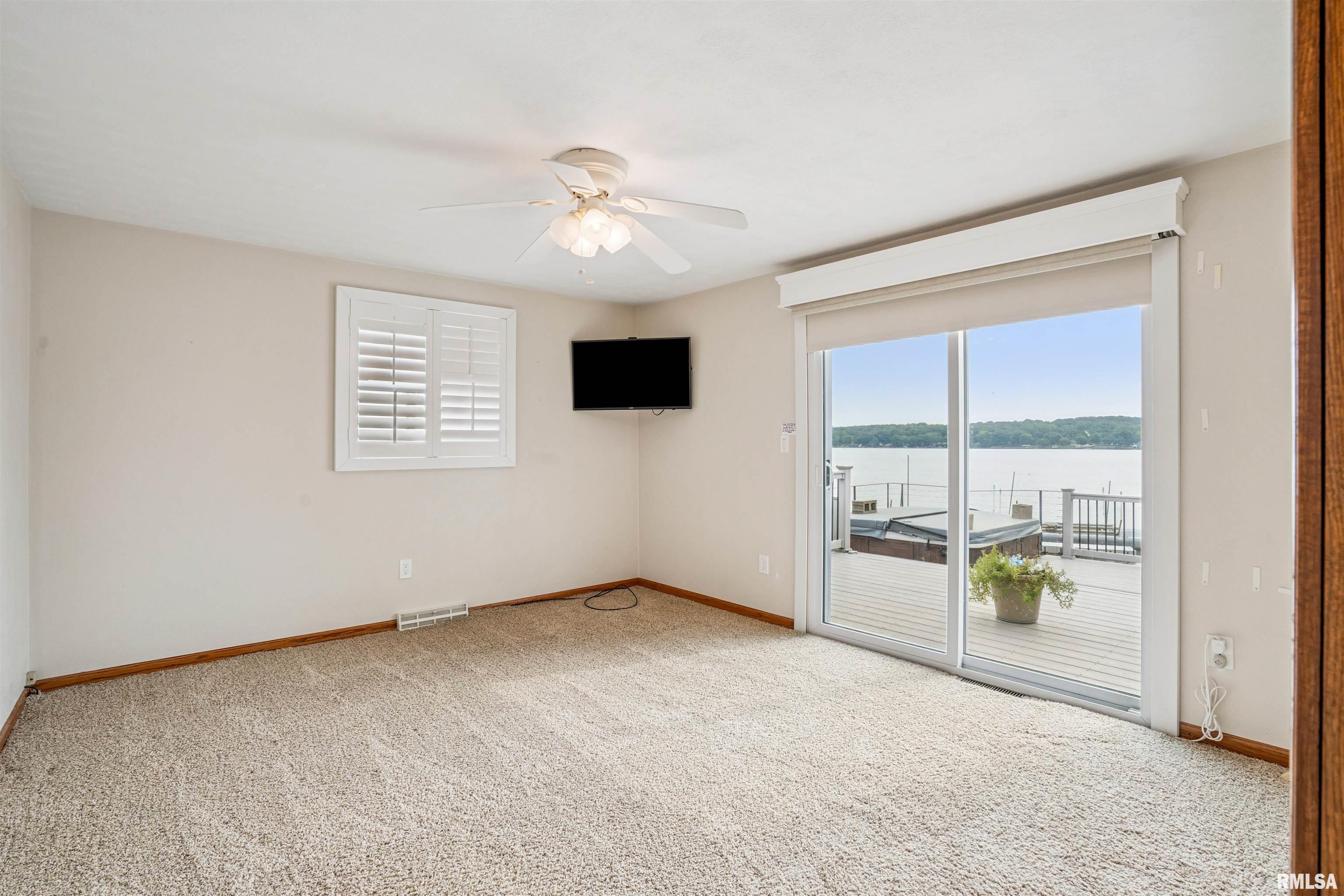 22799 Great River Road Le Claire, IA 52753 - Photo 15 of 40