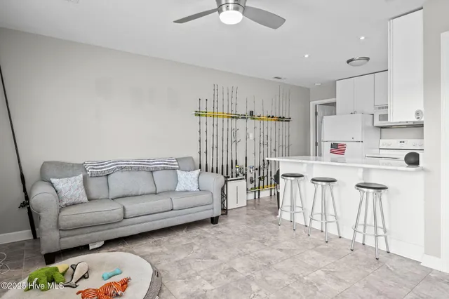 $250,000 | 121 Old Causeway Road, Unit 12, Atlantic Beach, NC 28512