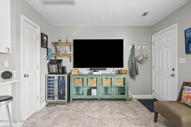 $250,000 | 121 Old Causeway Road, Unit 12, Atlantic Beach, NC 28512