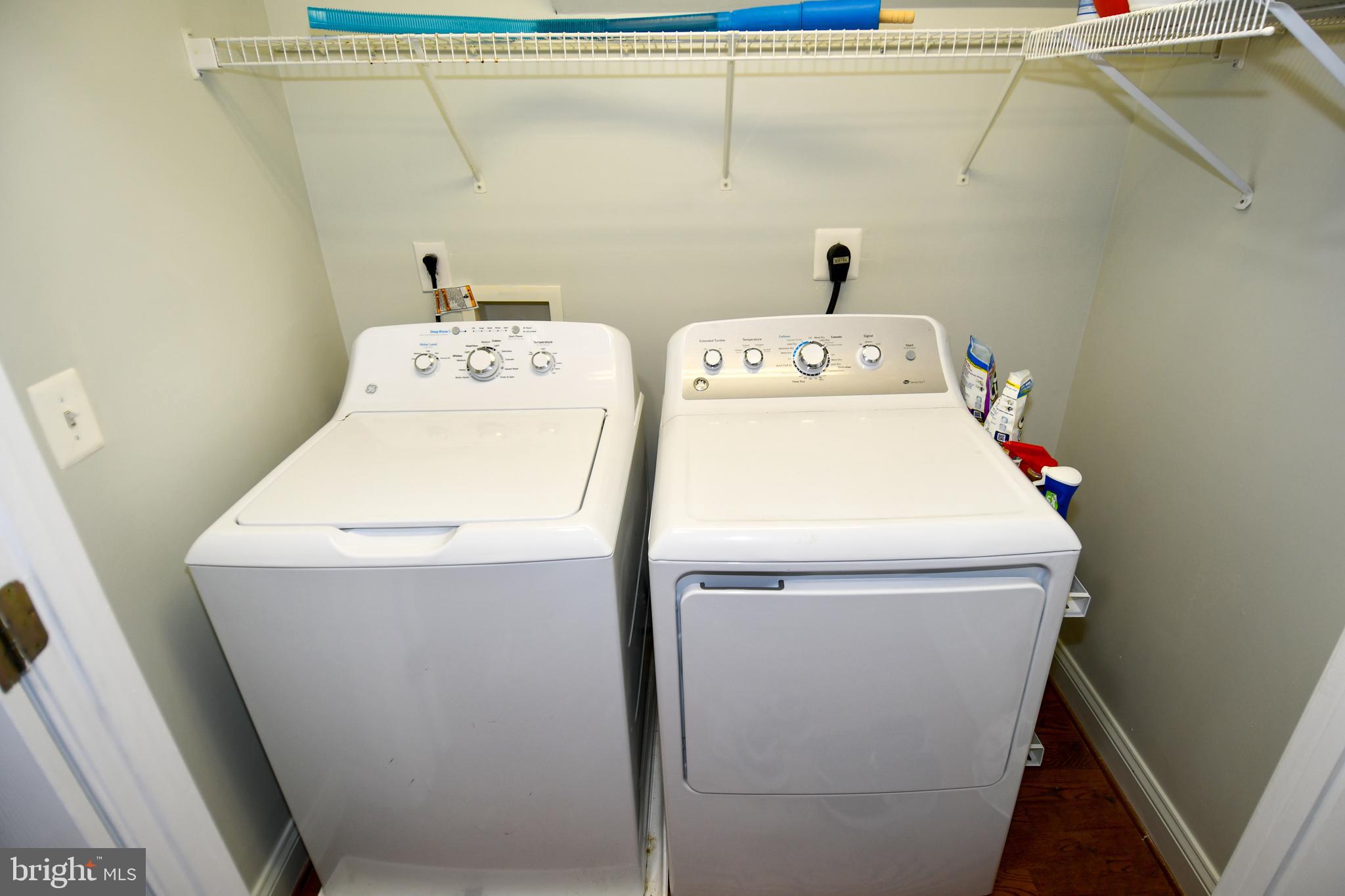 486 Tiger Valley Road Washington, VA 22747 - Photo 56 of 70 a utility room with dryer and washer