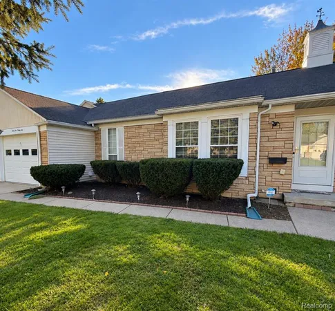 $159,999 | 3145 Pinegate Drive, Flushing, MI 48433