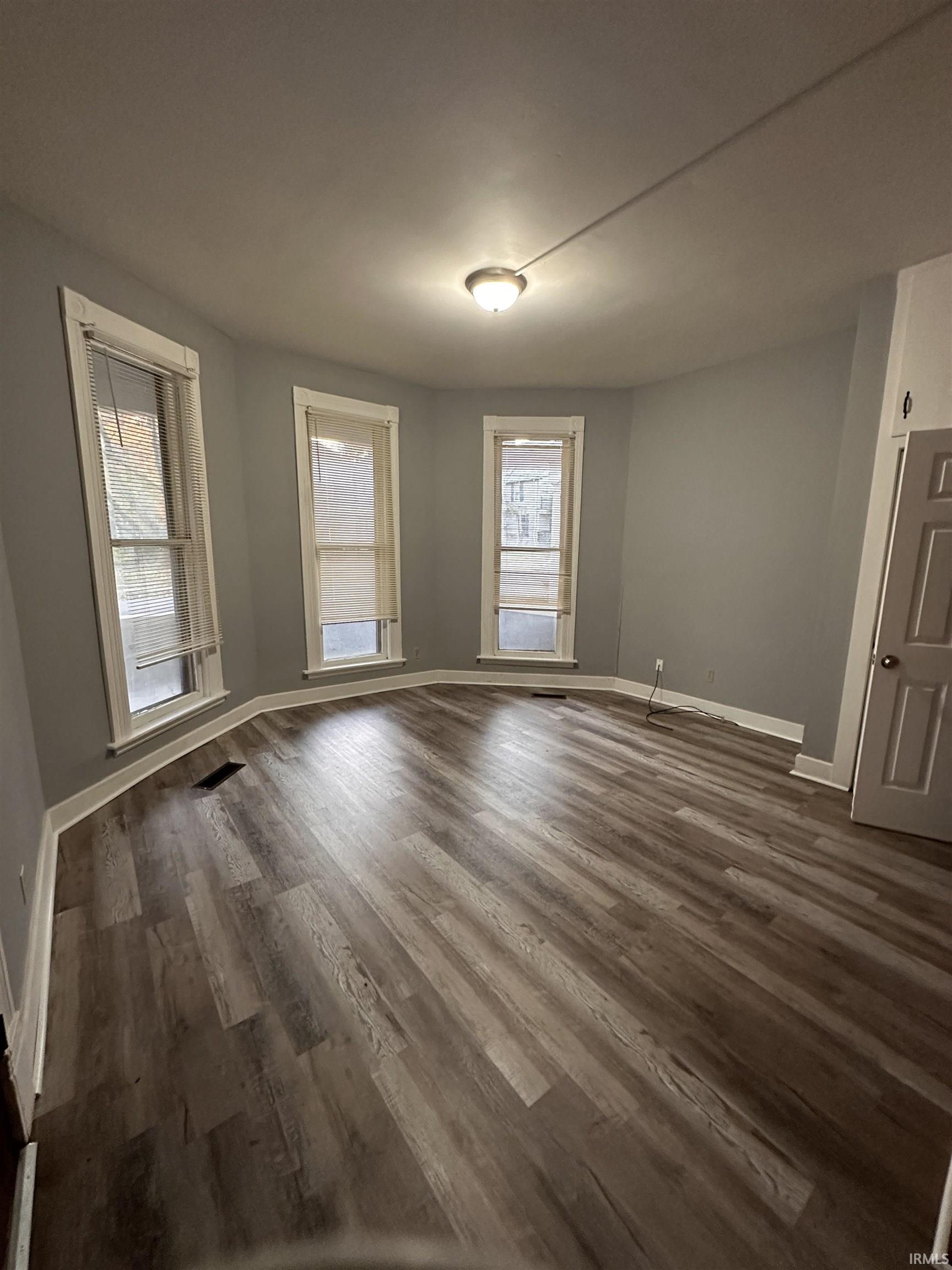 818 Southeast Riverside Drive Evansville, IN 47713 - Photo 20 of 27